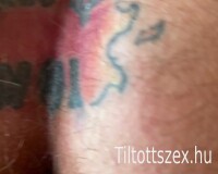 Tetovált fenéklyuk